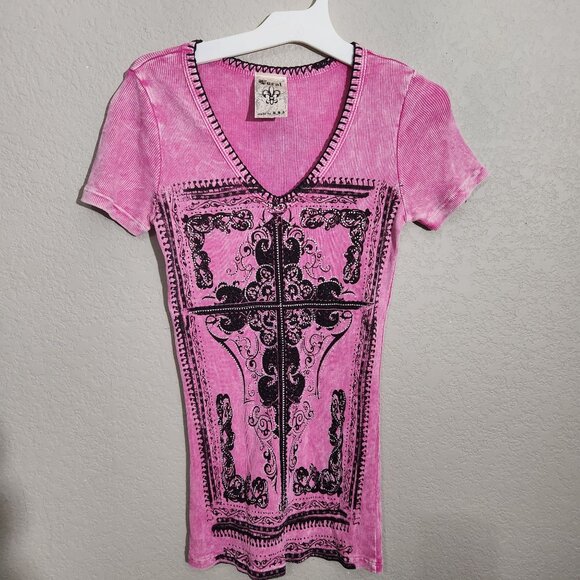 Vocal Rhinestone Cross T-Shirt Pink Black V Neck Goth Small USA Vintage Y2K - Picture 1 of 10